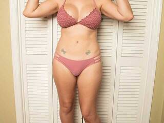 Эротический видеочат CamilaColin