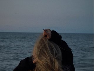 Эротический видеочат Camillass