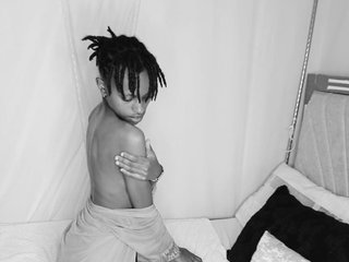 Эротический видеочат Cammygirl69