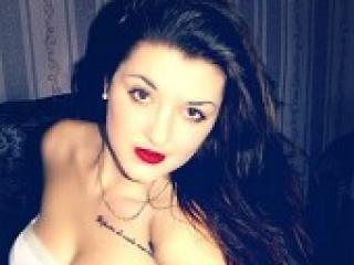 Эротический видеочат candeegirll