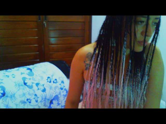 Скриншоты трансляции Candy-hott