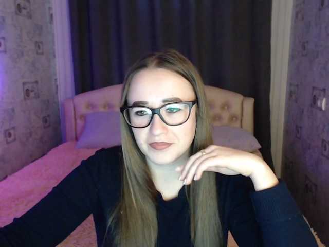 Скриншоты трансляции CandyGirly