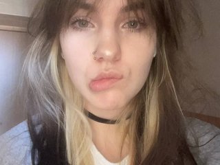 Эротический видеочат CandyJoly