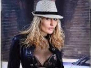 Эротический видеочат candynika