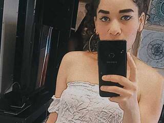 Эротический видеочат candystivenso