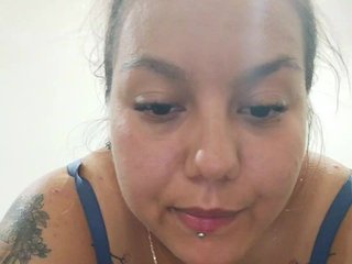Эротический видеочат Carlottinahot