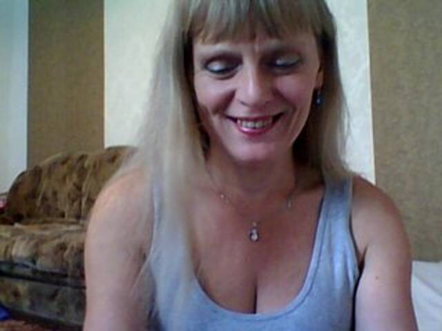 Скриншоты трансляции CarmenLike