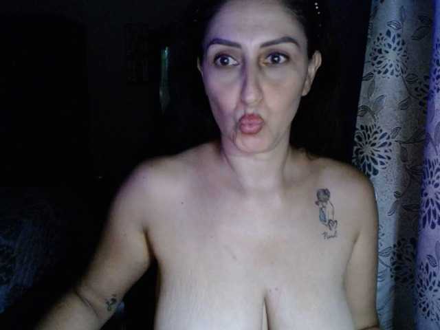 Фотографии caro-mature new#mature#cum#squirt#latina#anal#pussy#bigtits#dirty#mommy#cute#feet#pvt#