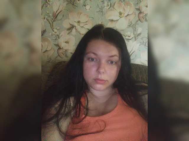 Скриншоты трансляции Caroline-Kitty