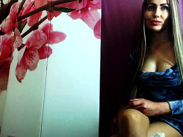 Фотографии Cassssablanca Cam2cam in private chat or in group chat
