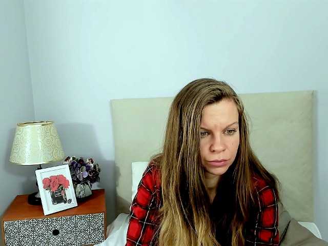 Скриншоты трансляции CathyModel