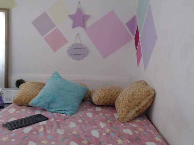 Скриншоты трансляции CelesteColins