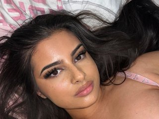 Эротический видеочат Celinelovely