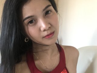 Эротический видеочат CelineMontes