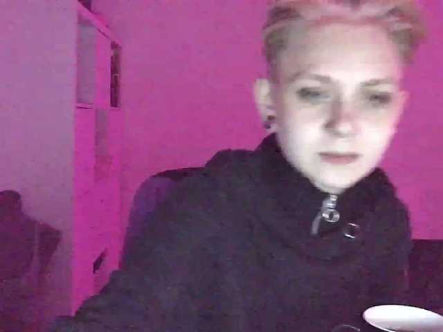 Скриншоты трансляции chainmailgirl