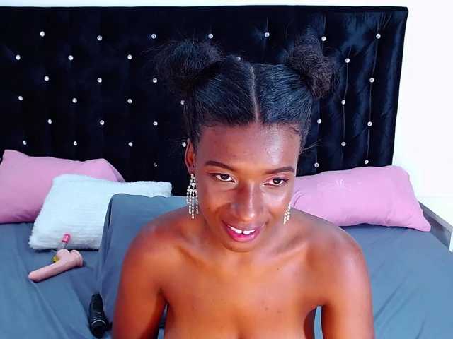 Фотографии ChannelJames Next goal: 555 //!!! Show #ebony boobs and #Bigass with a lot of oil !!I have now to start 50 // !!!I just need 505