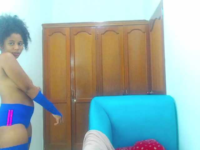 Скриншоты трансляции charislee