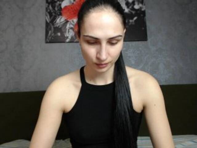 Скриншоты трансляции charlenebea