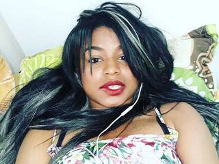 Эротический видеочат charlott27