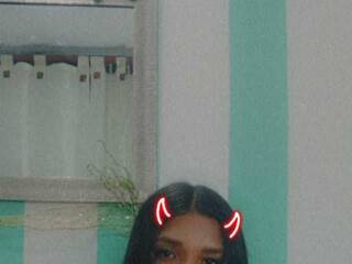 Эротический видеочат charlotte-deeptroat