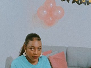 Эротический видеочат CharlotteGill