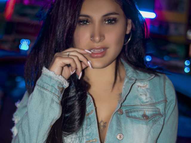 Фотография профиля CharlottMils