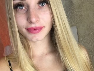 Эротический видеочат CharmingLilly