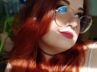 Эротический видеочат ChellWillTell