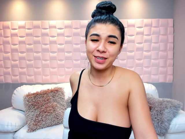 Фотографии ChelseaMills With the weekend Chelsea has arrived ready to serve you, she is yours!/spit tits 89/Ride dildo 144