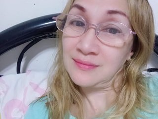 Эротический видеочат cherrywhite03