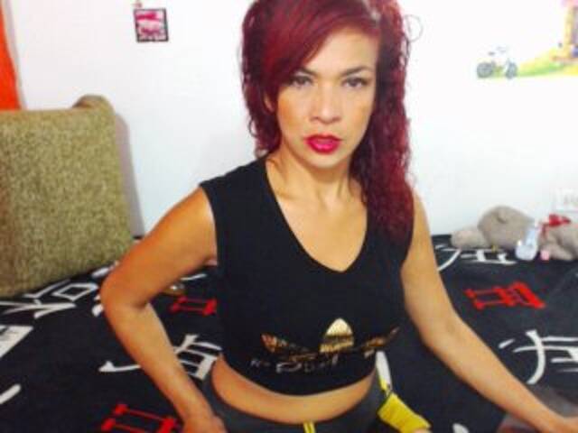 Скриншоты трансляции chicasex07