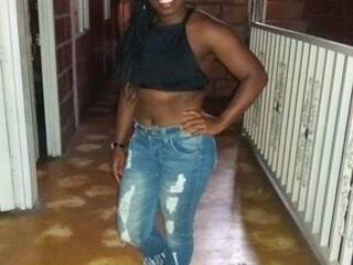 Эротический видеочат ChikiBarbie