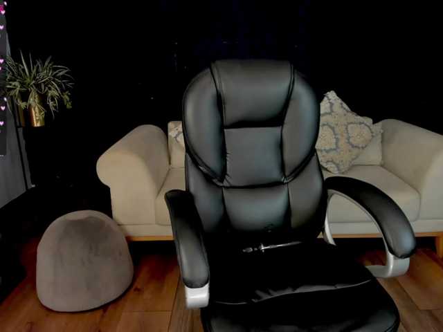 Скриншоты трансляции ChloeManson