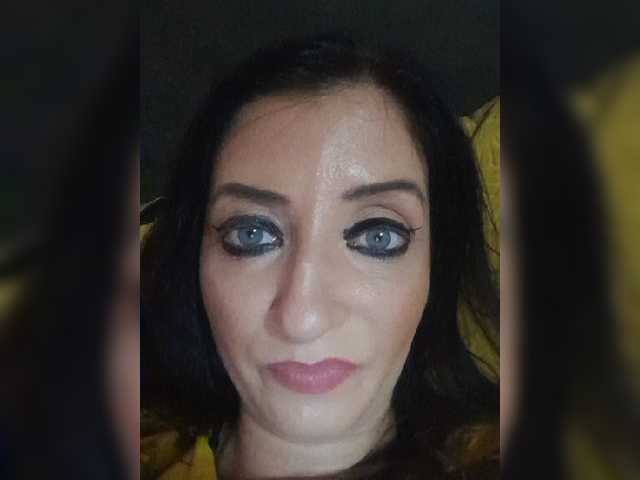 Скриншоты трансляции ChristianaHot