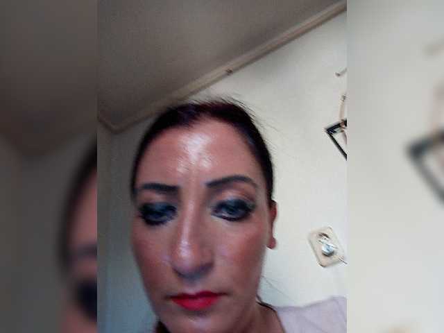 Скриншоты трансляции ChristianaHot