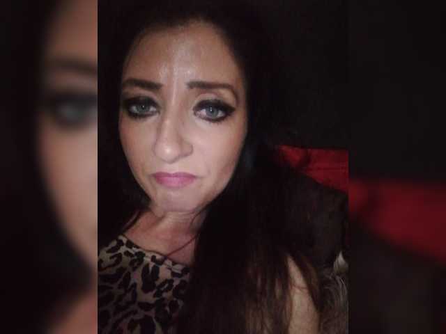 Скриншоты трансляции ChristianaHot