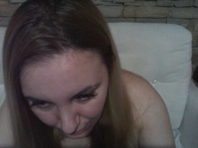 Скриншоты трансляции ChristinaHotX