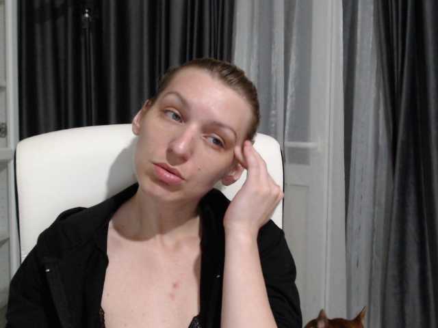 Фотографии Christine2020 Hello, dear misters! Come and lets have some fun together! Privates are Open!