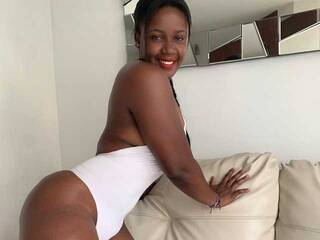 Эротический видеочат Ciara91