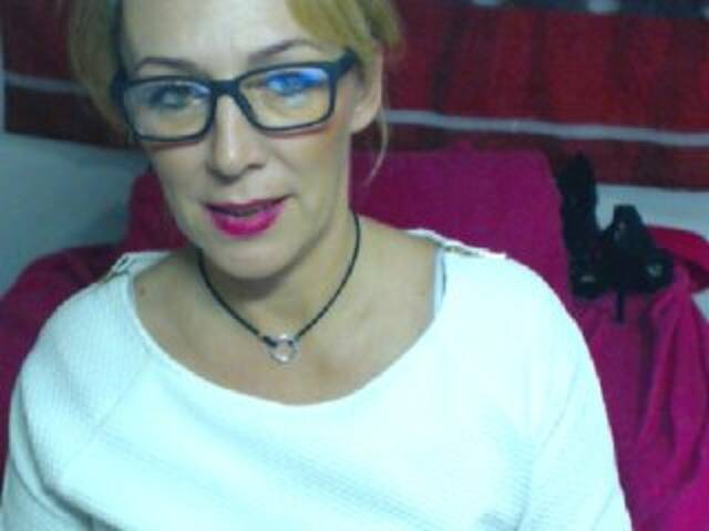 Скриншоты трансляции CiaraStrongxx