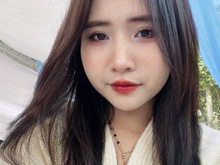 Эротический видеочат CinBee18