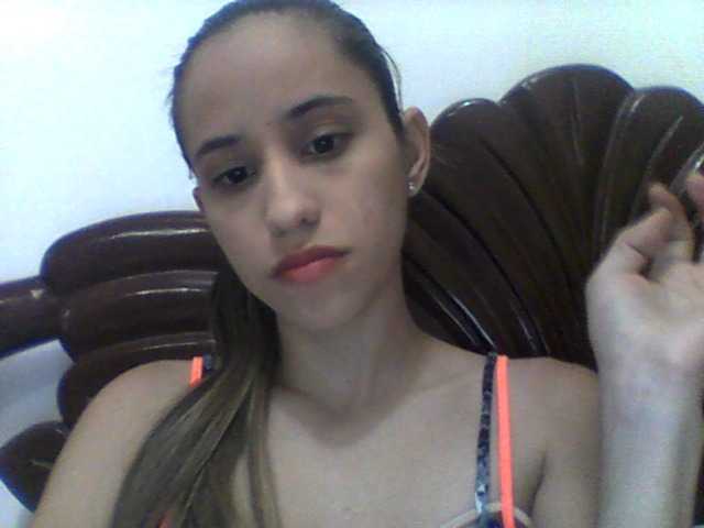 Скриншоты трансляции Cindyhornyxx