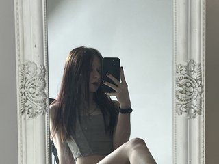 Эротический видеочат CindyYoungs