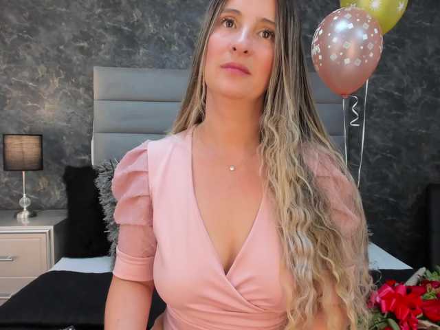 Скриншоты трансляции ClaraCornerr