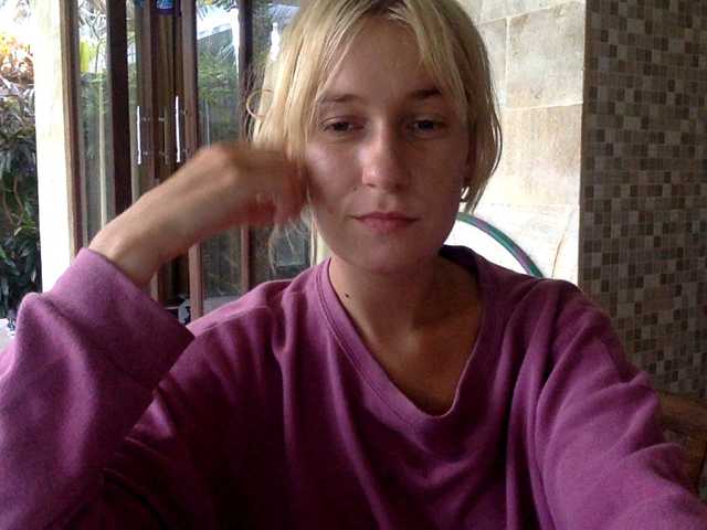 Скриншоты трансляции lilbadgurl