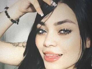 Эротический видеочат Clhoe-Doll