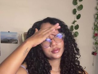 Эротический видеочат clitia-xx