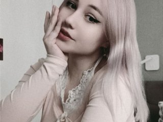 Эротический видеочат CloutMama