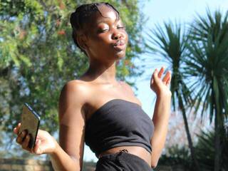 Эротический видеочат cocobarbie