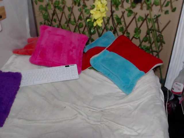 Скриншоты трансляции CoffeandCoca